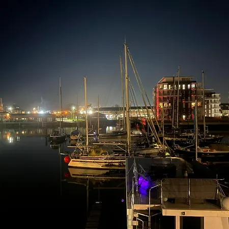 Schleusenglueck * Cuxhaven